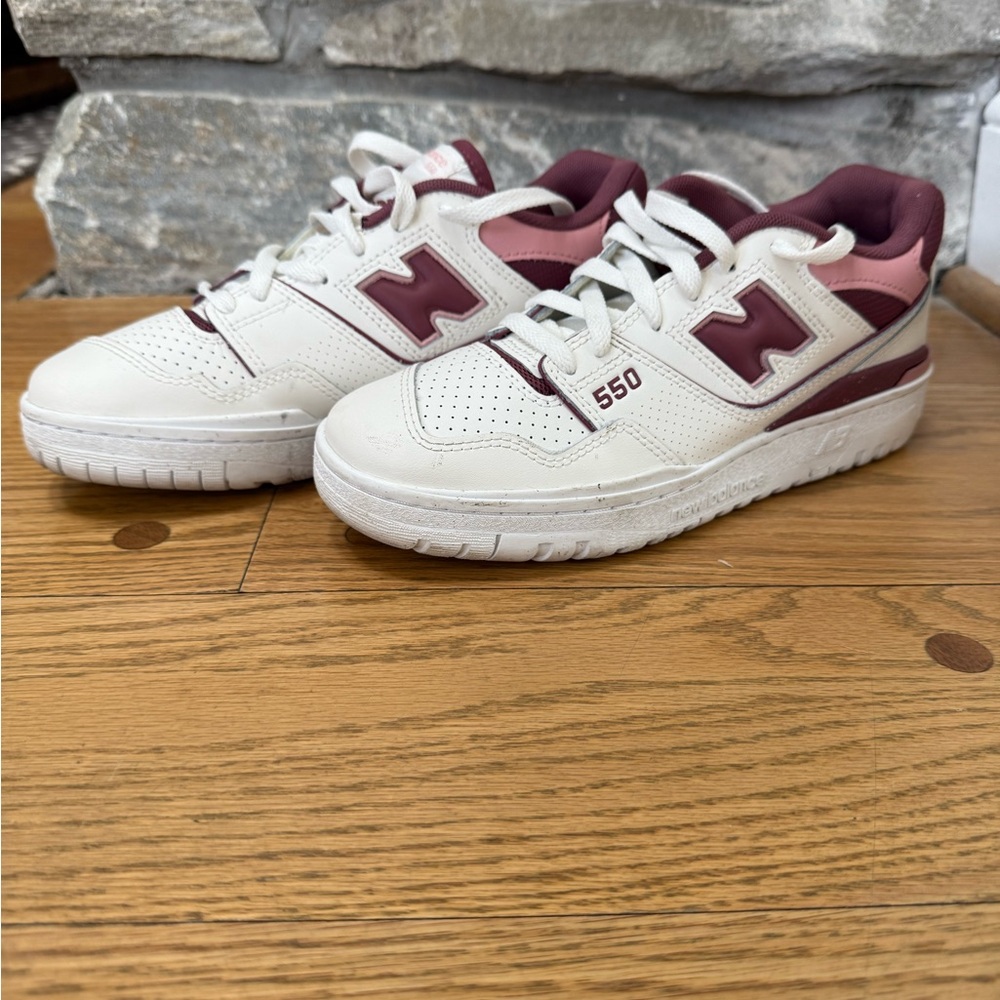 New Balance 550 Women’s Sneakers SZ 8.5